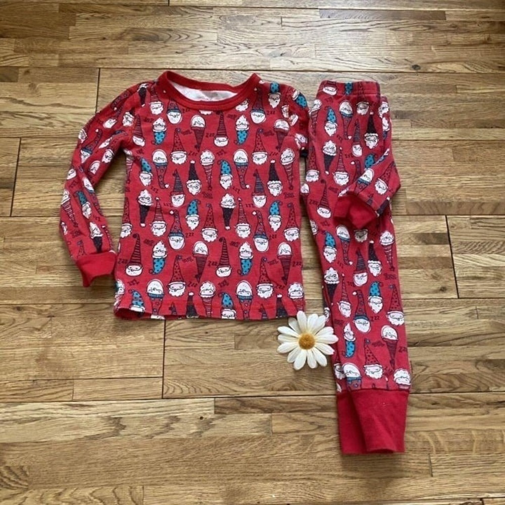 Carter's Santa Two Piece Pajamas Size 3t‎